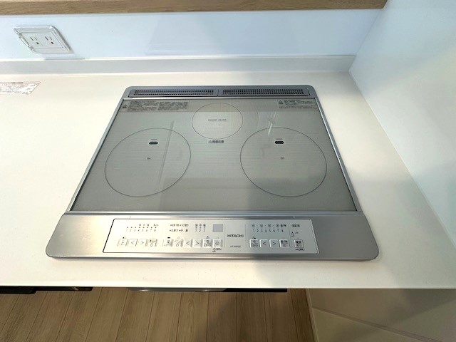 IHキッチン3口 2024.8撮影 IHキッチン3口 2024.8撮影