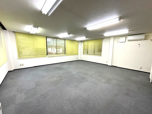 室内南東側　2025.10.31撮影