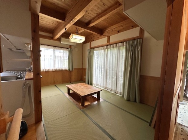 リビングサイニング 2025.8撮影 リビングサイニング 2025.8撮影(居間)