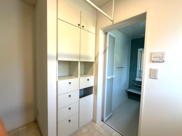 1階 洗面所収納 2024.8撮影 1階 洗面所収納 2024.8撮影