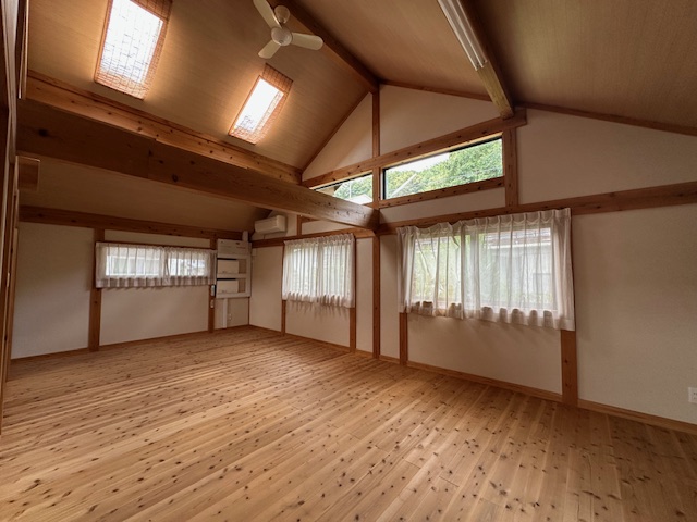 2階納戸16帖 2025.8撮影 2階納戸16帖 2025.8撮影(間取)