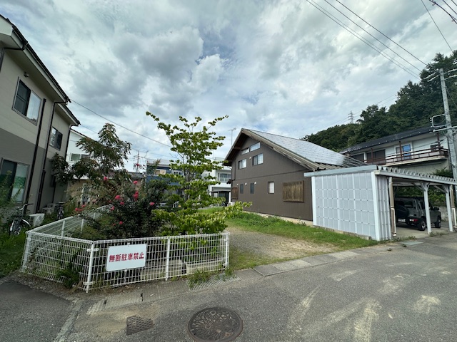 敷地西側のスペース 2025.8撮影 敷地西側のスペース 2025.8撮影(外観)