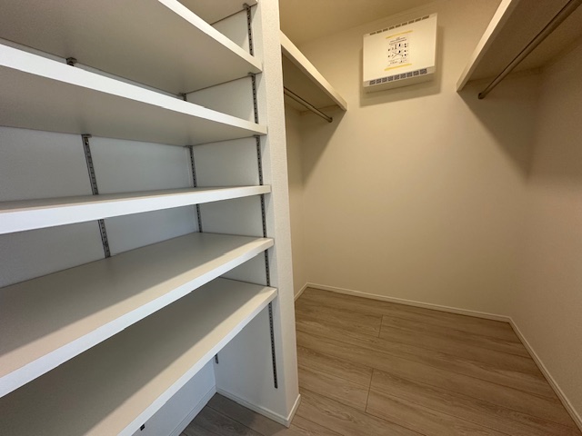 2階洋室6帖のWIC 2024.8撮影 2階洋室6帖のWIC 2024.8撮影